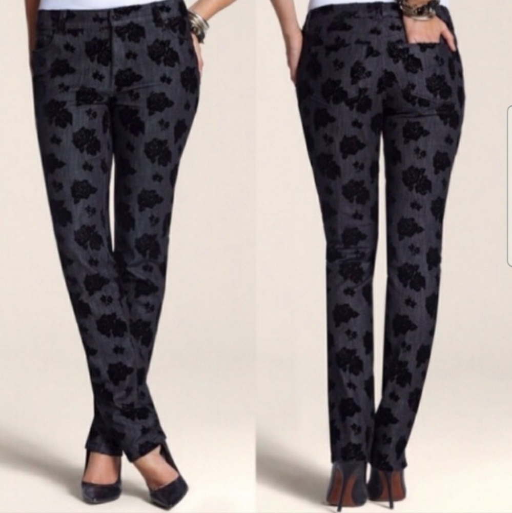 Chico's Platinum Denim Gray Jeans Black Velvet Roses Size 1.5 / US 10
